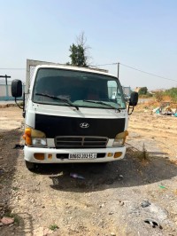 شاحنة-hyundai-hd65-2003-فريحة-تيزي-وزو-الجزائر