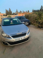 moyenne-berline-peugeot-308-2014-active-ain-merane-chlef-algerie