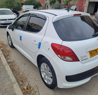 voitures-peugeot-207-2012-grarem-gouga-mila-algerie