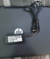 HP 250 G3 Notebook avec chargeur d'origine