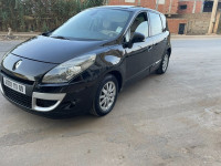 voitures-renault-scenic-2011-blida-algerie