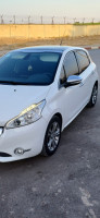 voitures-peugeot-208-2015-allure-chelghoum-laid-mila-algerie