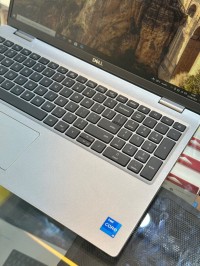كمبيوتر-محمول-dell-latitude-5520-i5-1145g7-16gb-ram-256gb-ssd-ecran-15full-hd-tactile-باب-الزوار-الجزائر