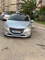 voitures-peugeot-208-2013-allure-reghaia-alger-algerie