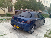 moyenne-berline-peugeot-308-2008-premium-ferdjioua-mila-algerie