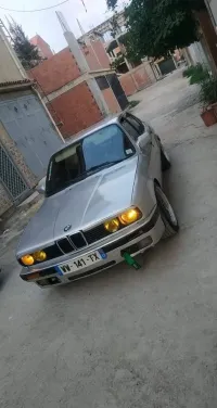 BMW E30 1986 320i