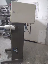 Conditionneuse volumetrique semi-automatique