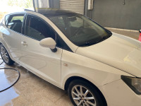 voitures-seat-ibiza-2013-fully-toit-ouvrant-el-aouana-jijel-algerie