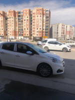 voitures-peugeot-208-2015-el-eulma-setif-algerie