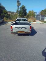 voitures-toyota-hilux-2008-irdjen-tizi-ouzou-algerie