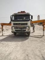 engin-pompe-a-beton-girafe-camion-volvo-37ml-2013-blida-algerie