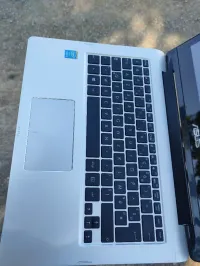 Asus TP300L i5 5éme gen 04Gb Ram 128 SSD