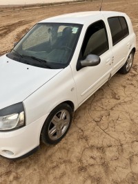 سيارات-renault-clio-campus-2015-mongole-البيض-الجزائر