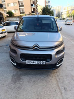 voitures-citroen-berlingo-2020-vitre-chassis-long-bejaia-algerie