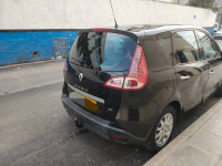 voitures-renault-scenic-2012-alger-centre-algerie