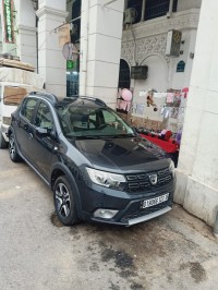 سيارات-dacia-sandero-2023-essential-بوسماعيل-تيبازة-الجزائر