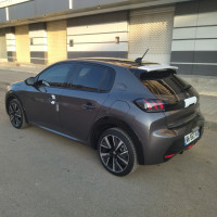 voitures-peugeot-208-2024-gt-algerie