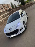 voitures-peugeot-207-2012-allure-tiaret-algerie