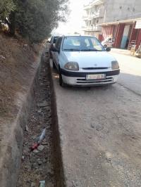 cars-renault-clio-1-2001-larbatache-boumerdes-algeria