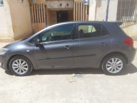 moyenne-berline-toyota-auris-2009-lakhdaria-bouira-algerie