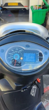 Peugeot Tweet 150 abs 2020