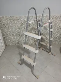 Échelle pour piscine INTEX 107cm