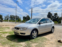 voitures-ford-focus-5-portes-2010-ghia-dar-el-beida-alger-algerie