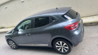 voitures-renault-clio-5-captur-2023-evolution-faible-kilometrage-alger-centre-algerie