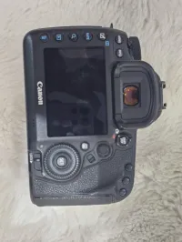 5d mark iv  102k 