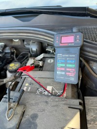 قطع-غيار-المركبات-testeur-de-batterie-voiture-أولاد-فايت-الجزائر