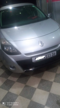 voitures-renault-clio-3-2011-les-eucalyptus-alger-algerie