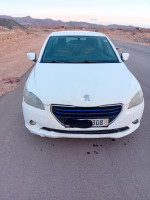 voitures-peugeot-301-2013-bechar-algerie