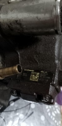 قطع-غيار-المركبات-pompe-hp-14-ford-fiesta-بئر-الجير-وهران-الجزائر