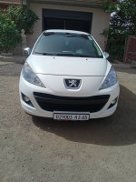 voitures-peugeot-207-2013-batna-algerie