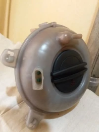 vase d'eau / vase d'expention