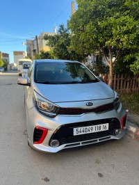 سيارات-kia-picanto-2018-gt-line-درارية-الجزائر