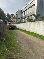 materiaux-de-construction-pour-la-location-materiel-transport-grue-et-mise-en-bouteille-deau-algerie