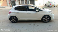 voitures-peugeot-208-2015-allure-taher-jijel-algerie