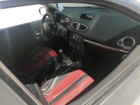 voitures-renault-clio-3-2009-blida-algerie