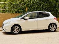 سيارات-peugeot-208-2014-allure-معسكر-الجزائر