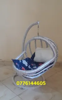 سرير متأرجح للأطفال 