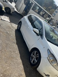 سيارات-peugeot-208-2015-allure-بئر-مراد-رايس-الجزائر