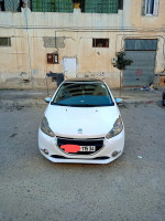 voitures-peugeot-208-2015-allure-bordj-bou-arreridj-algerie