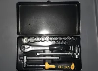 Coffret des douilles a cliquet 1/4 , marque ELORA , 16 pieces , 4-13 mm , made in germany .
