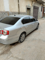 grande-berline-volkswagen-passat-2006-ouargla-algerie