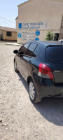 moyenne-berline-toyota-yaris-2009-algerie