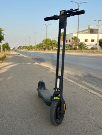 سكوترات-و-زلاجات-trotinet-حمادي-بومرداس-الجزائر