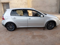 voitures-volkswagen-golf-5-2005-algerie