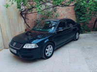 voitures-volkswagen-passat-2002-100-special-algerie