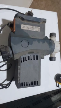 Pompe doseuse à membrane à moteur Vario